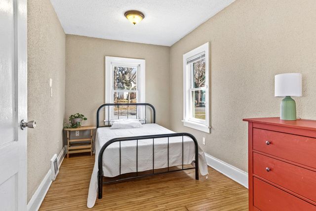 1856 Orange Avenue E, Saint Paul, MN 55119