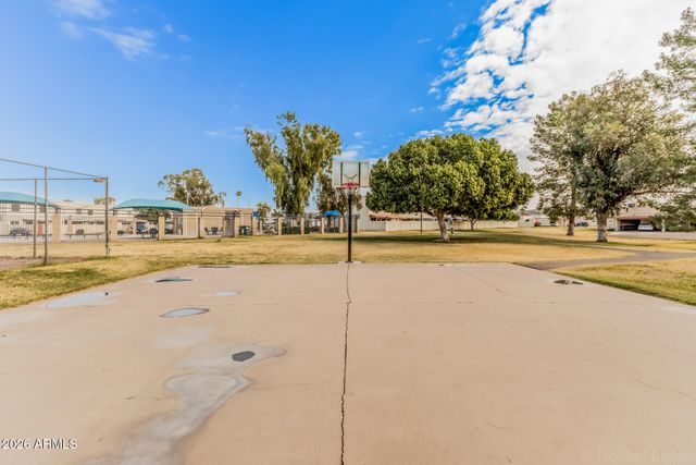 2511 W WILLOW Avenue, Phoenix, AZ 85029