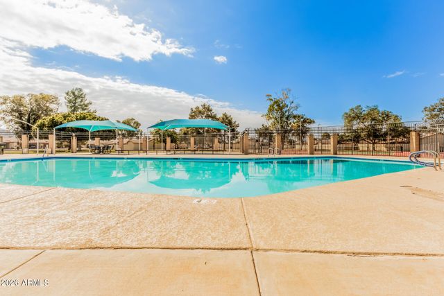 2511 W WILLOW Avenue, Phoenix, AZ 85029