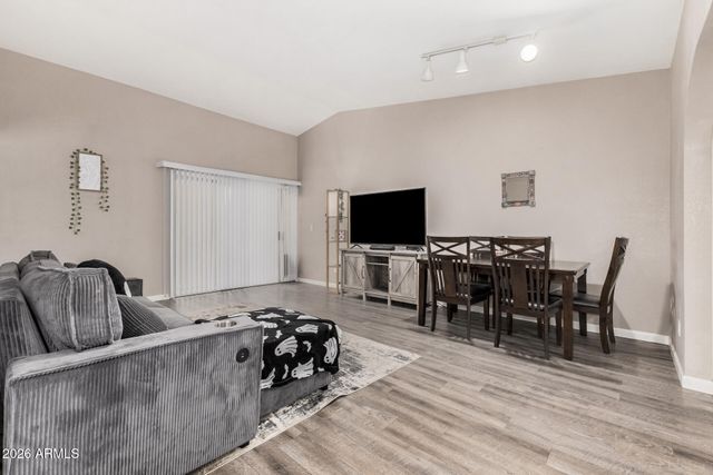 2511 W WILLOW Avenue, Phoenix, AZ 85029