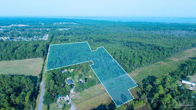 8400 Meir Henry Rd, Pensacola, FL 32506