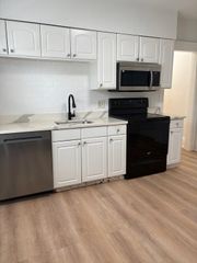 11 Hancock Street 1R, Salem, MA 01970