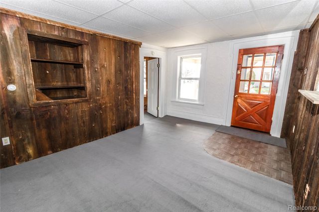 6 Law Street, Lapeer, MI 48446