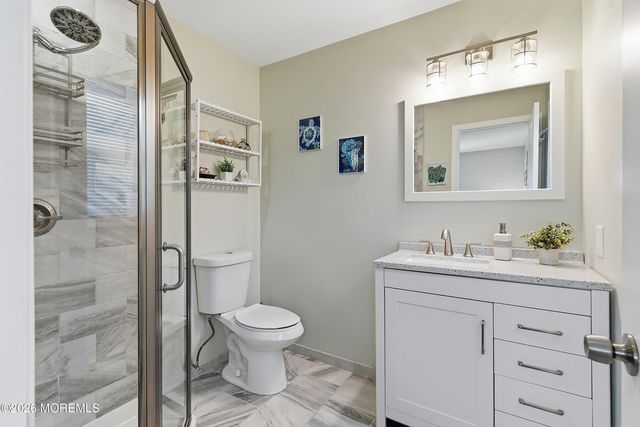 5 Sheepshead Drive, Toms River, NJ 08757