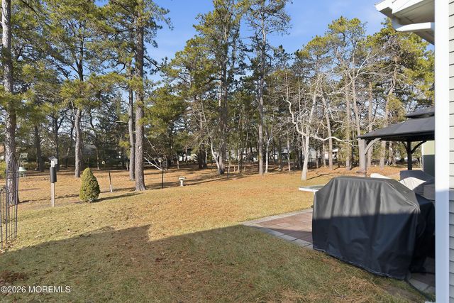 5 Sheepshead Drive, Toms River, NJ 08757