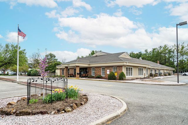 5 Sheepshead Drive, Toms River, NJ 08757