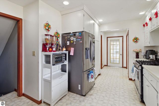 287 W Saint Charles Road, Ithaca, MI 48847