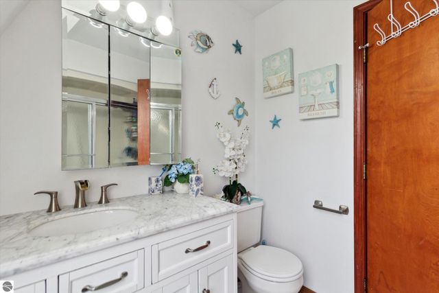 287 W Saint Charles Road, Ithaca, MI 48847