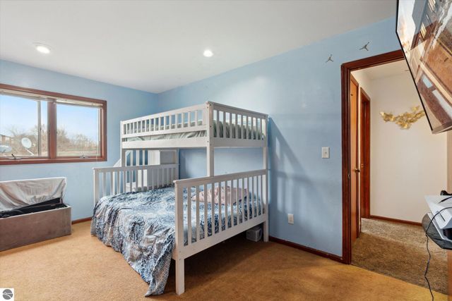 287 W Saint Charles Road, Ithaca, MI 48847