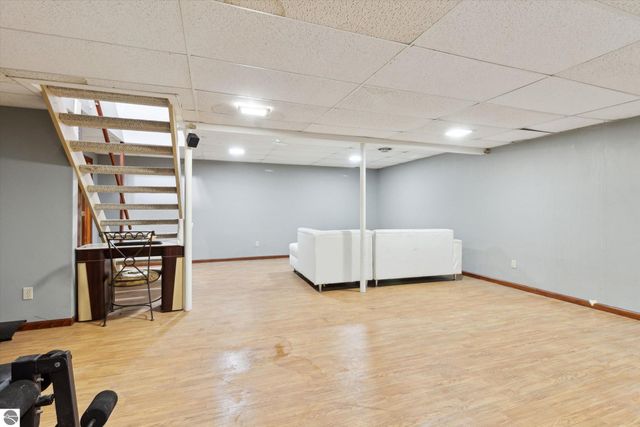 287 W Saint Charles Road, Ithaca, MI 48847