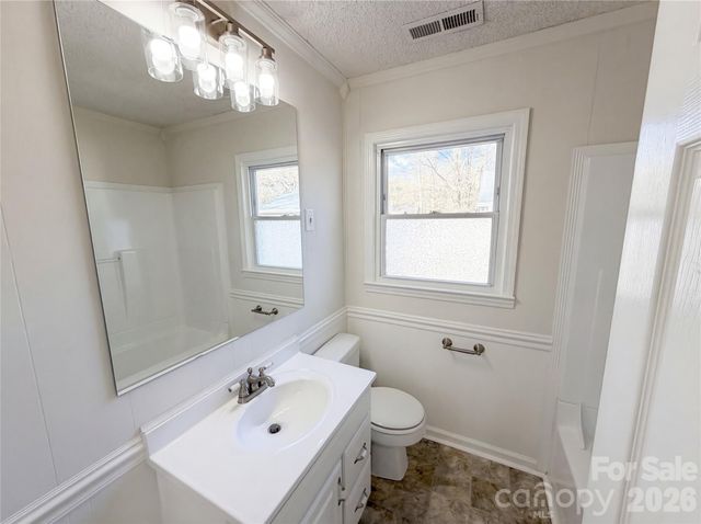 1433 Midlake Road, Kannapolis, NC 28083