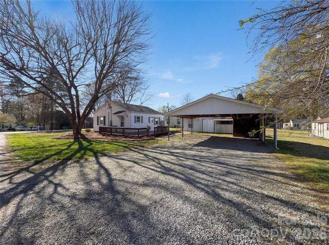 1433 Midlake Road, Kannapolis, NC 28083