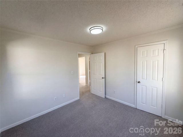 1433 Midlake Road, Kannapolis, NC 28083