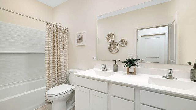 818A Concord Circle, Burlington, WI 53105