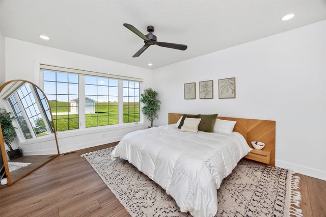 10956 NW 111th Avenue, Granger, IA 50109
