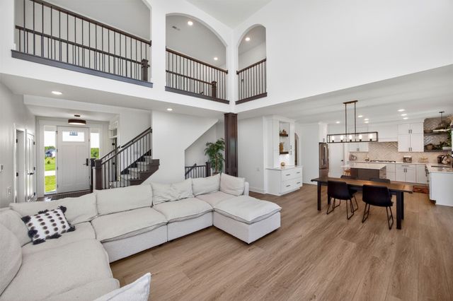 10956 NW 111th Avenue, Granger, IA 50109