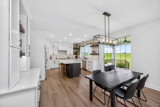 10956 NW 111th Avenue, Granger, IA 50109