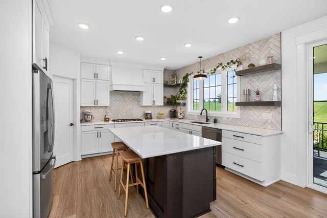 10956 NW 111th Avenue, Granger, IA 50109