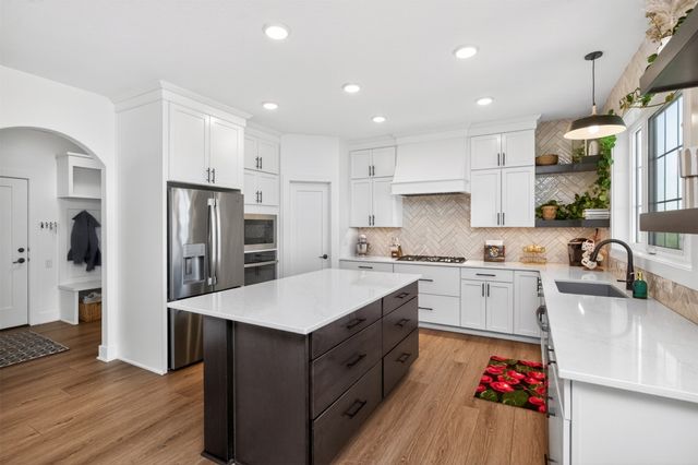 10956 NW 111th Avenue, Granger, IA 50109