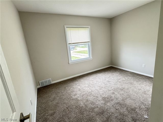 29516 Cresthaven Drive, Willowick, OH 44095