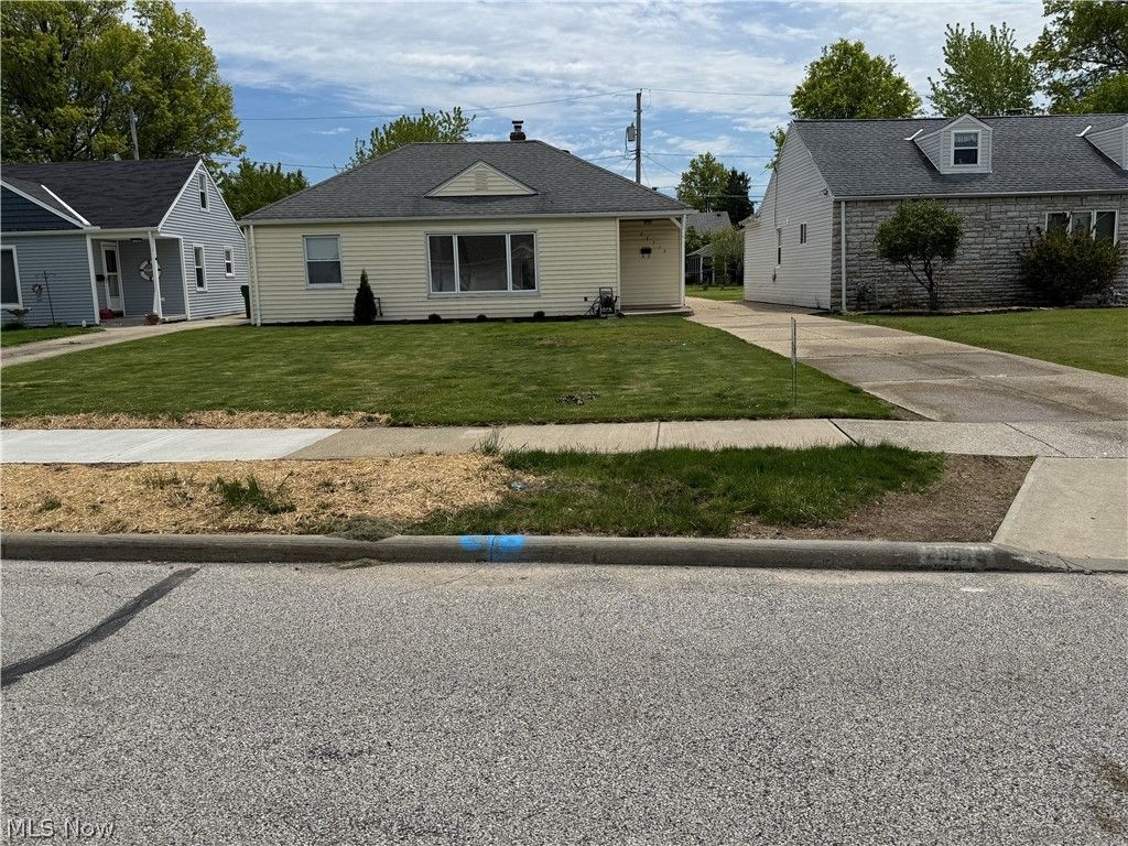 29516 Cresthaven Drive, Willowick, OH 44095