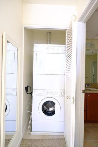 423 7th Street 901, Oakland, CA 94607