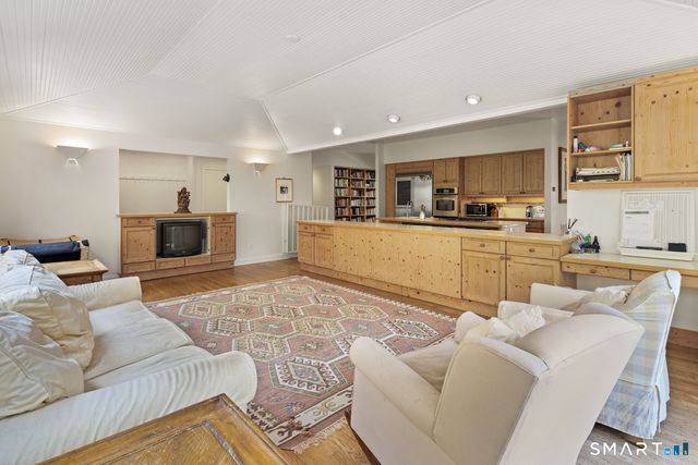 6a Old Orchard Drive, Weston, CT 06883