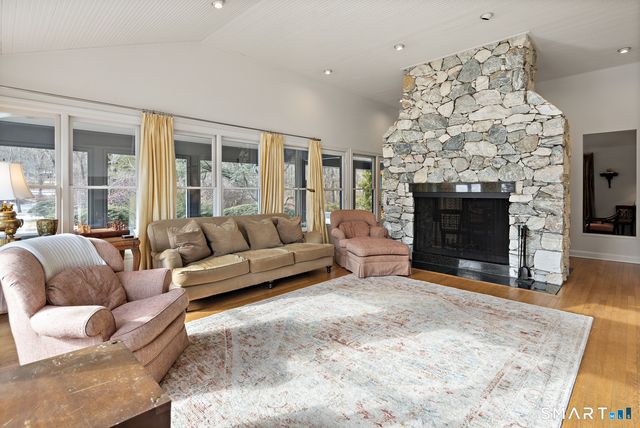 6a Old Orchard Drive, Weston, CT 06883