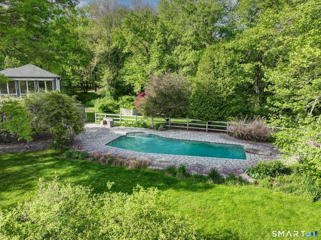 6a Old Orchard Drive, Weston, CT 06883