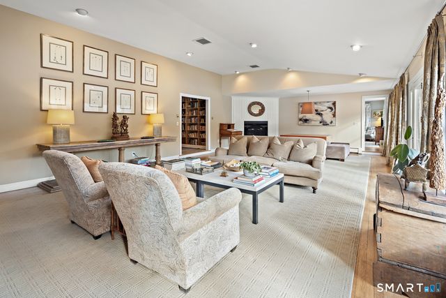6a Old Orchard Drive, Weston, CT 06883