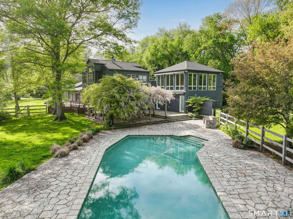 6a Old Orchard Drive, Weston, CT 06883
