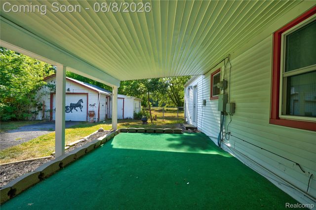 2240 Morrish Street, Burton, MI 48519