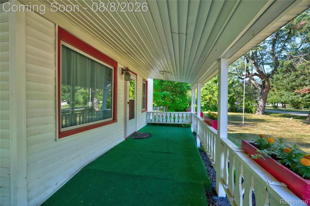 2240 Morrish Street, Burton, MI 48519
