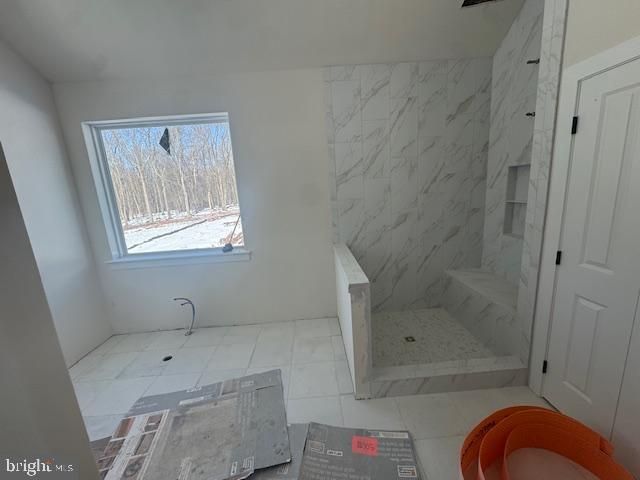 2075 FLINT HILL RD, Coopersburg, PA 18036