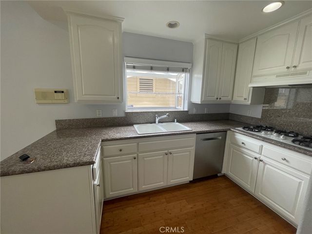 413 N Elena Avenue C, Redondo Beach, CA 90277
