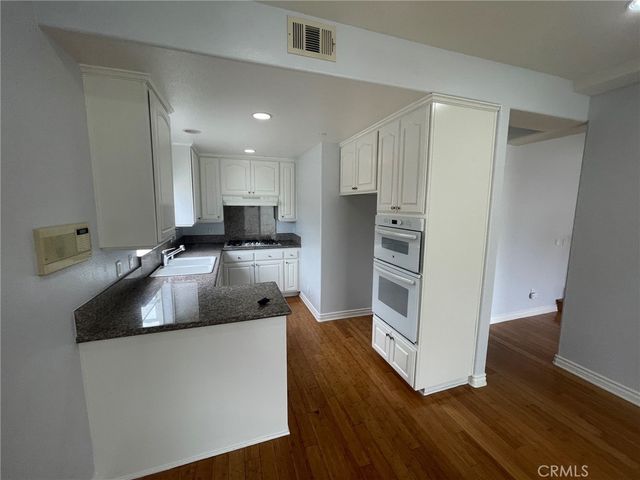 413 N Elena Avenue C, Redondo Beach, CA 90277