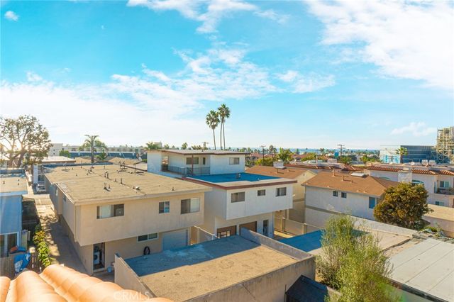 413 N Elena Avenue C, Redondo Beach, CA 90277