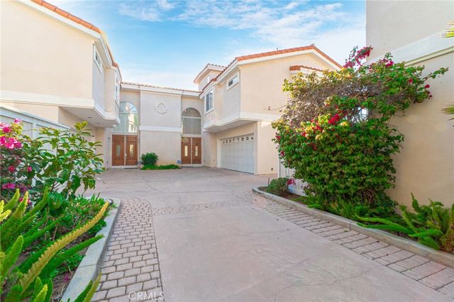 413 N Elena Avenue C, Redondo Beach, CA 90277