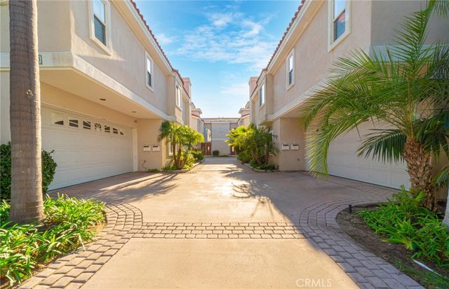 413 N Elena Avenue C, Redondo Beach, CA 90277