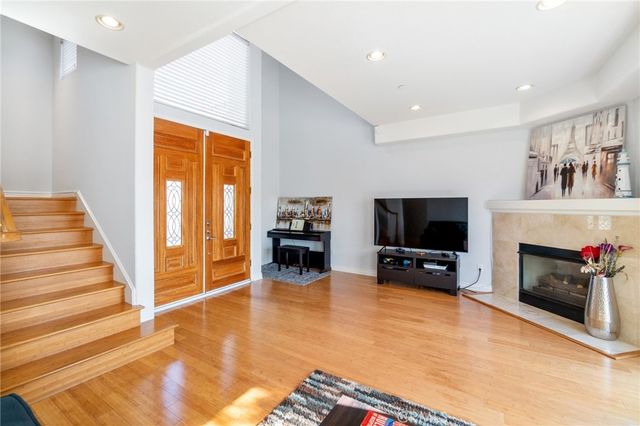 413 N Elena Avenue C, Redondo Beach, CA 90277