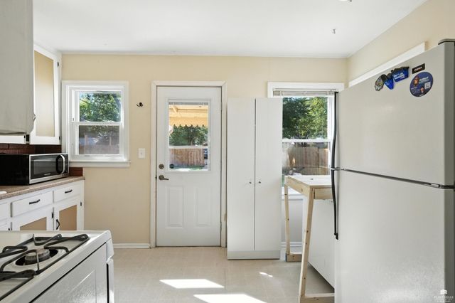 1109 Pierre Street, Manhattan, KS 66502