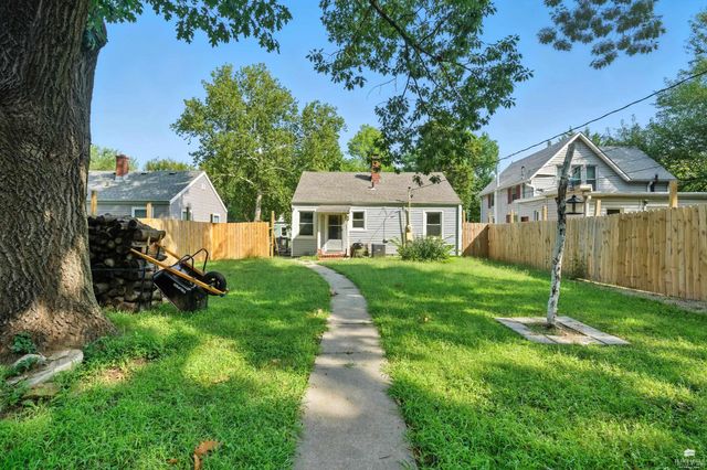 1109 Pierre Street, Manhattan, KS 66502