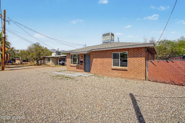 3320 N Tucson Boulevard, Tucson, AZ 85716