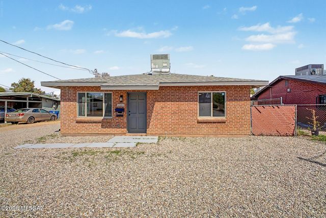 3320 N Tucson Boulevard, Tucson, AZ 85716