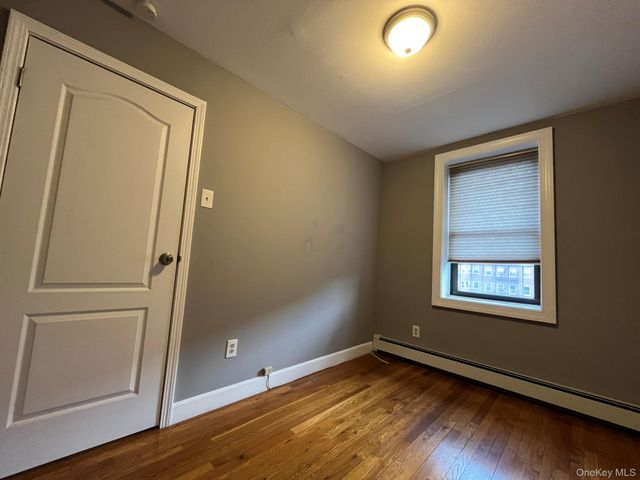 101 Jackson Avenue 2G, Mineola, NY 11501
