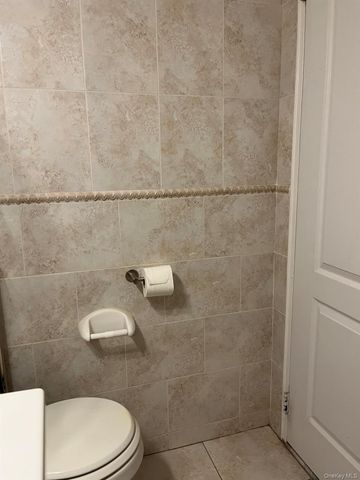 101 Jackson Avenue 2G, Mineola, NY 11501