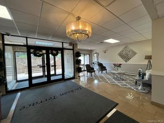 101 Jackson Avenue 2G, Mineola, NY 11501