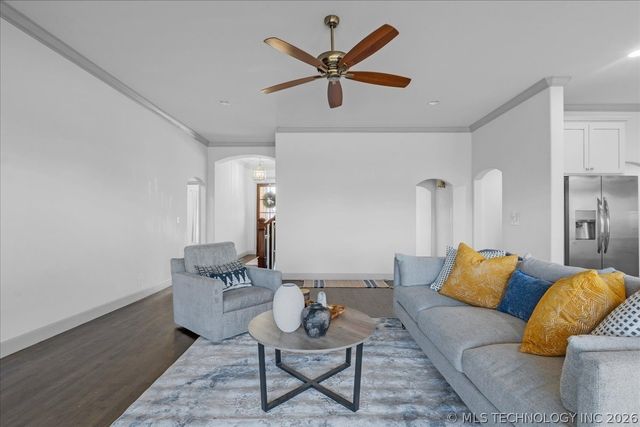 201 W 128th Place S, Jenks, OK 74037
