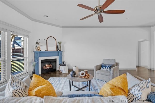 201 W 128th Place S, Jenks, OK 74037