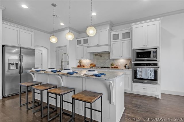 201 W 128th Place S, Jenks, OK 74037